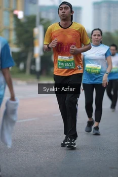Runner Photo 3402054