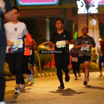 Runner Photo 3403160