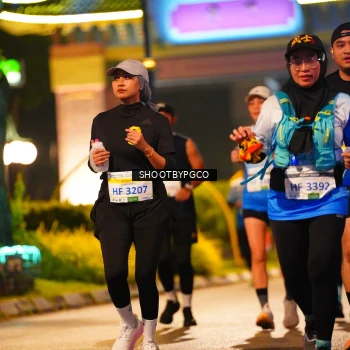Runner Photo 3404025