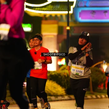 Runner Photo 3404312