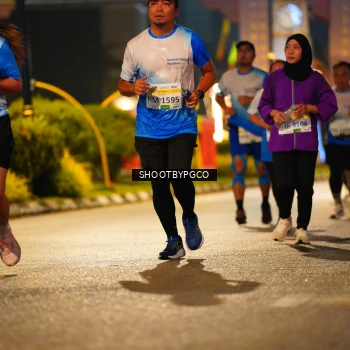 Runner Photo 3404590