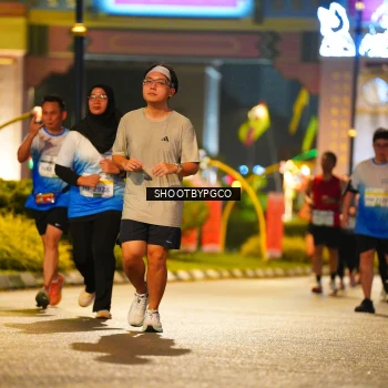 Runner Photo 3404765