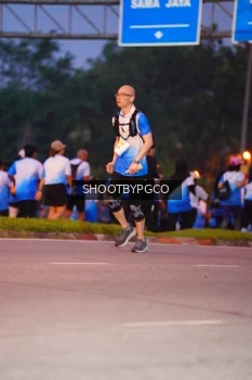 Runner Photo 3405375