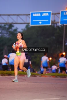 Runner Photo 3405381
