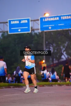 Runner Photo 3405396