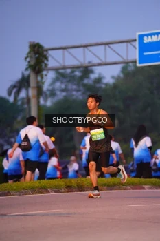 Runner Photo 3405397