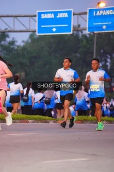 Runner Photo 3405431