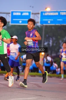 Runner Photo 3405445