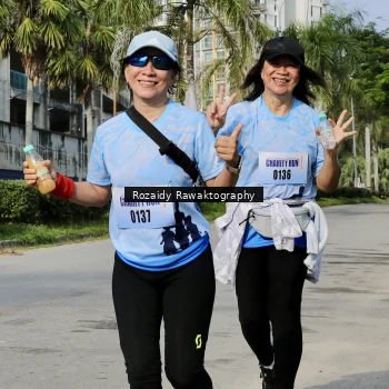 Runner Photo 3406690