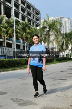 Runner Photo 3407298