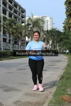 Runner Photo 3407740