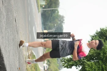 Runner Photo 3409919
