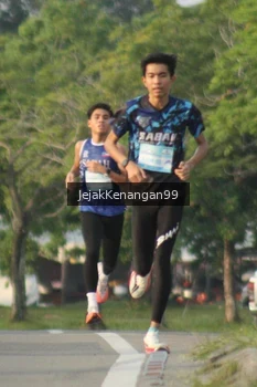 Runner Photo 3409984