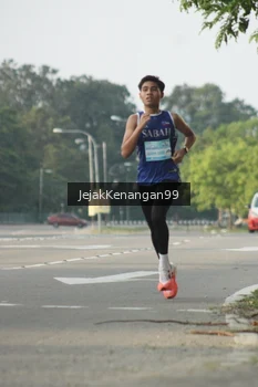 Runner Photo 3410002
