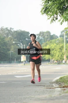 Runner Photo 3410015