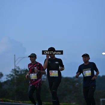 Runner Photo 3412030