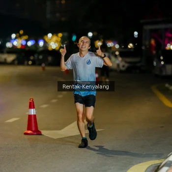 Runner Photo 3415435