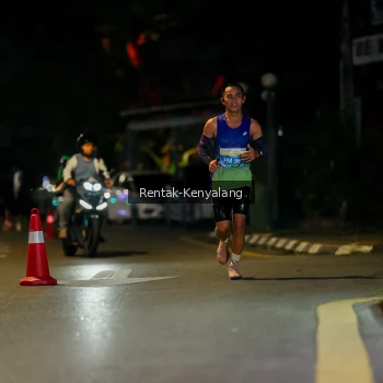 Runner Photo 3415973