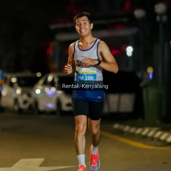 Runner Photo 3416055