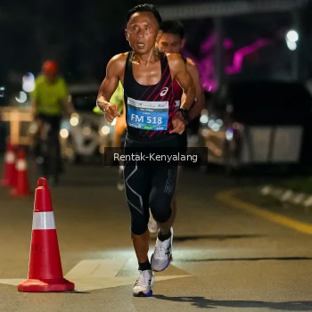 Runner Photo 3416112