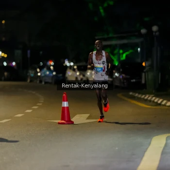 Runner Photo 3416189