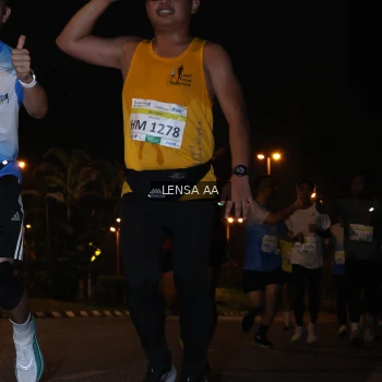 Runner Photo 3416453