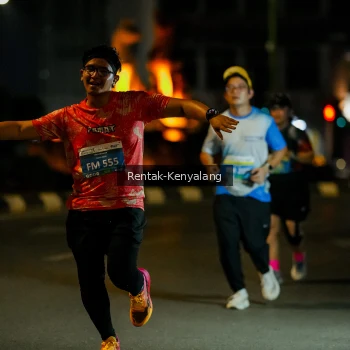 Runner Photo 3416523