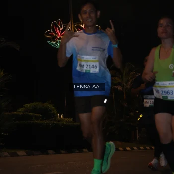 Runner Photo 3416545