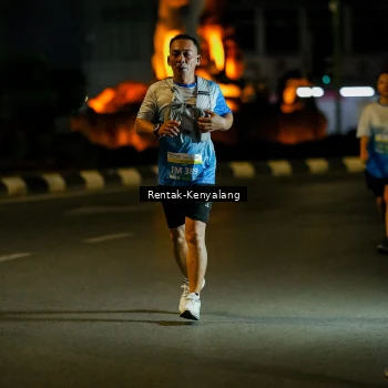 Runner Photo 3416563