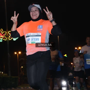 Runner Photo 3416616