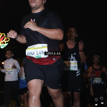 Runner Photo 3416975