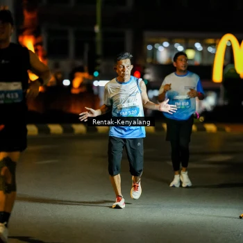 Runner Photo 3417021