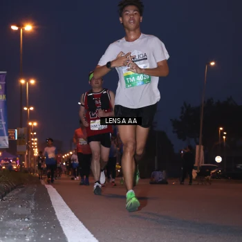 Runner Photo 3419116