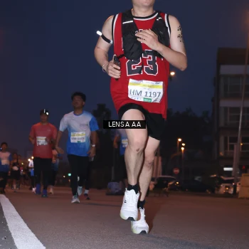 Runner Photo 3419126