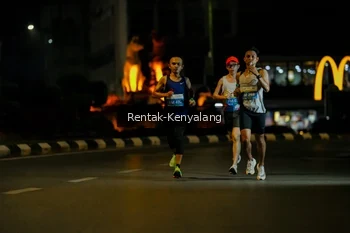 Runner Photo 3419532