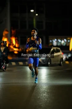 Runner Photo 3419594