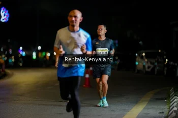 Runner Photo 3420003