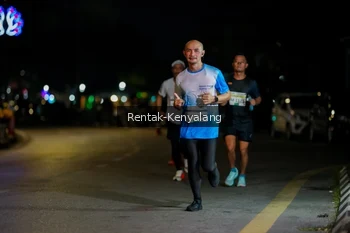 Runner Photo 3420007