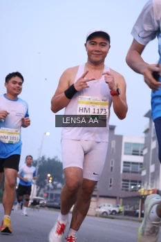 Runner Photo 3421459