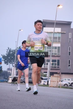Runner Photo 3421849
