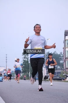 Runner Photo 3421918