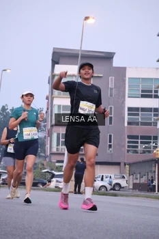 Runner Photo 3421979