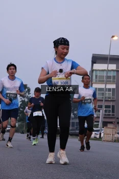 Runner Photo 3422143