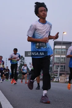 Runner Photo 3422154