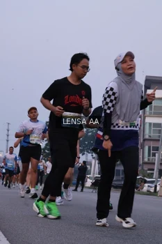 Runner Photo 3422216
