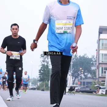 Runner Photo 3422316