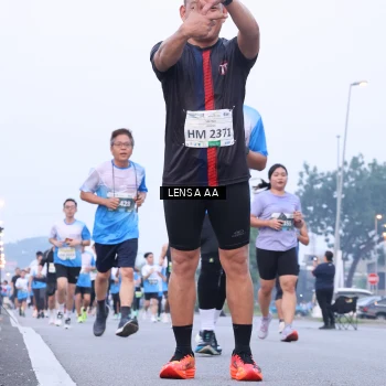 Runner Photo 3422425