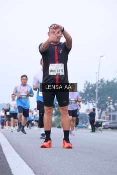 Runner Photo 3422459