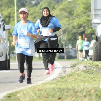 Runner Photo 3422763