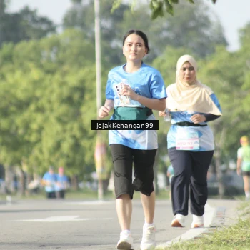 Runner Photo 3422794